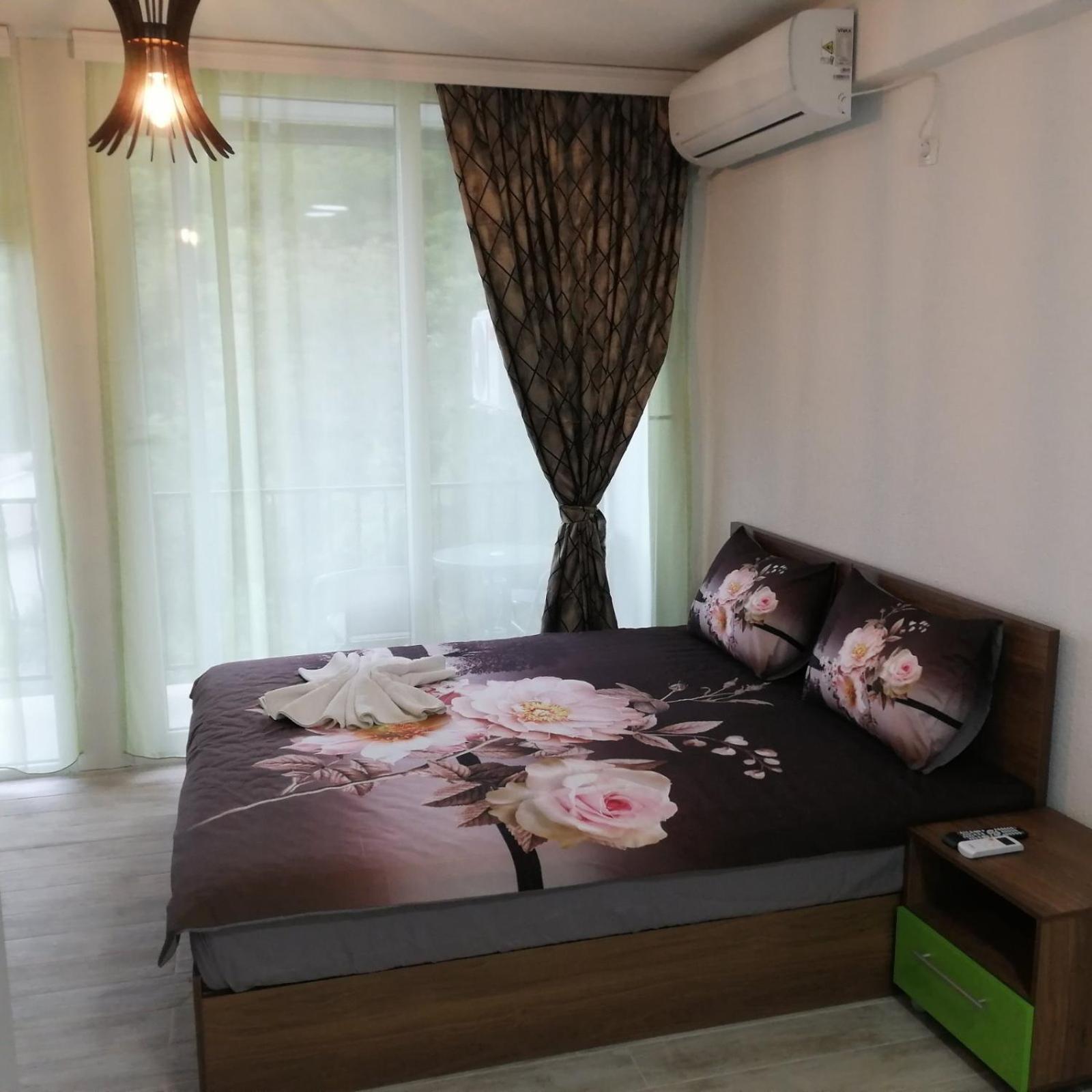 Royal View Apartments 斯特鲁加 外观 照片